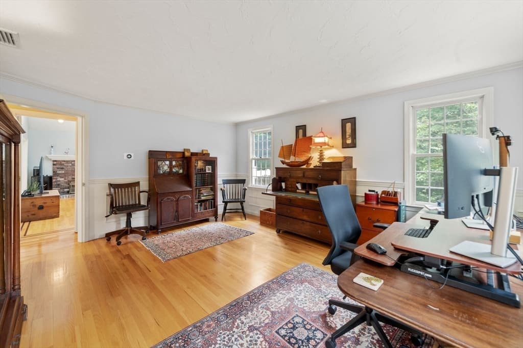 Single Family Residence at 2 Silver Lake Dr, Kingston MA 02364, Kingston, photo 14 of 31