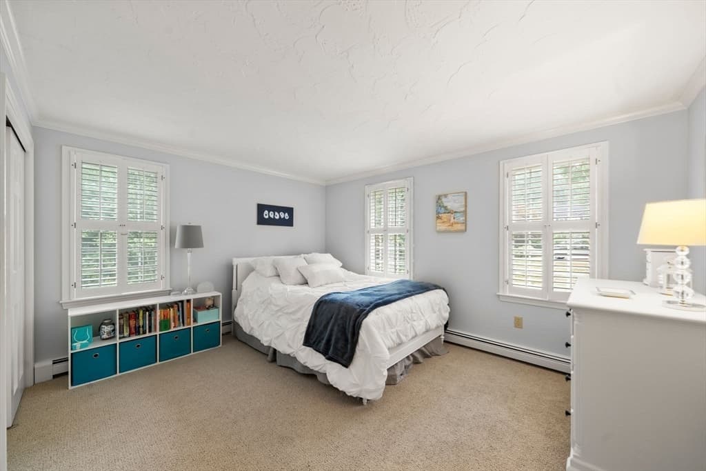 Single Family Residence at 2 Silver Lake Dr, Kingston MA 02364, Kingston, photo 19 of 31