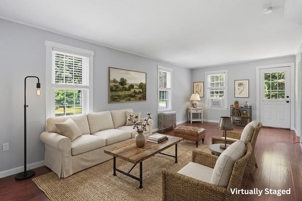 Single Family Residence at 83 New Boston Road, Sturbridge MA 01566, Sturbridge, photo 2 of 22