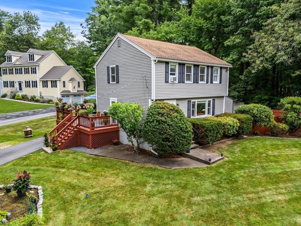 Single Family Residence at 82 Keystone Ln, Billerica MA 01821, Billerica, photo 27 of 31