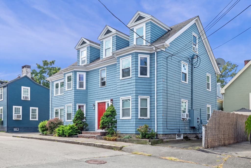 Condominium at 21 Mall St # 2, Salem MA 01970, Salem, photo 3 of 33