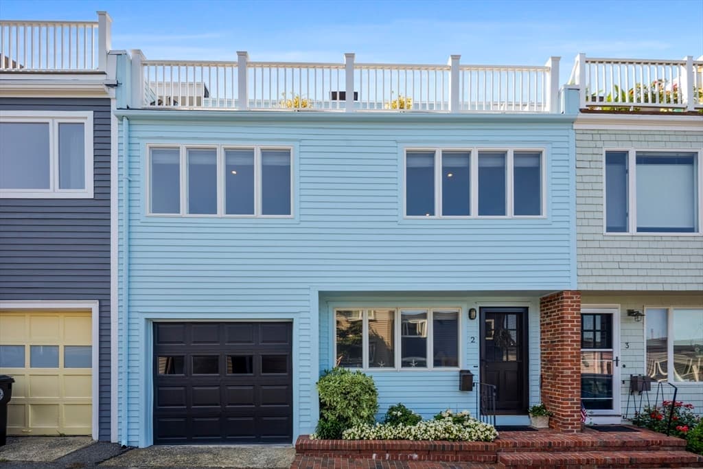 Single Family Residence at 2 Mariners Ln, Marblehead MA 01945, Marblehead, photo 2 of 28