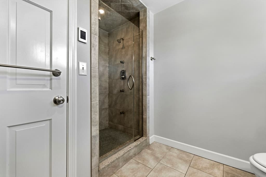 Single Family Residence at 2 Mariners Ln, Marblehead MA 01945, Marblehead, photo 18 of 28