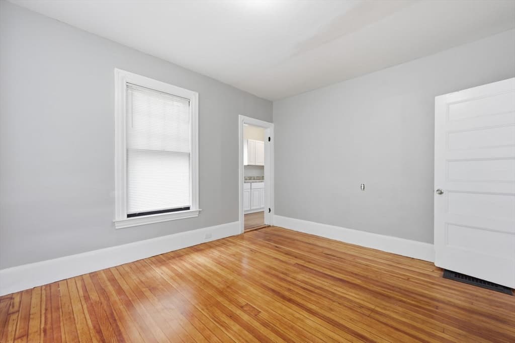 Single Family Residence at 43 Cornell St, Springfield MA 01109, Springfield, photo 20 of 27