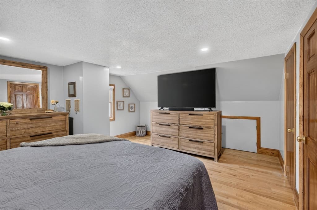 Single Family Residence at 3 Wormstead St, Saugus MA 01906, Saugus, photo 23 of 40