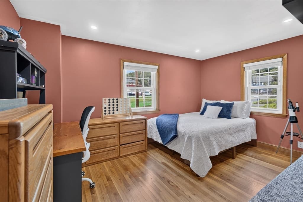 Single Family Residence at 3 Wormstead St, Saugus MA 01906, Saugus, photo 14 of 40