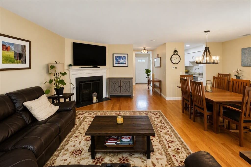 Condominium at 1559 Bay St # 50, Taunton MA 02780, Taunton, photo 7 of 22