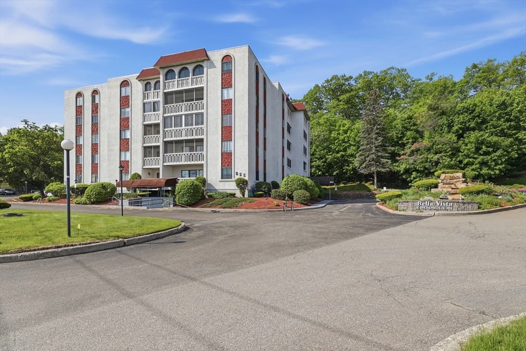 855 John Fitch Hwy # 36, Fitchburg MA 01420