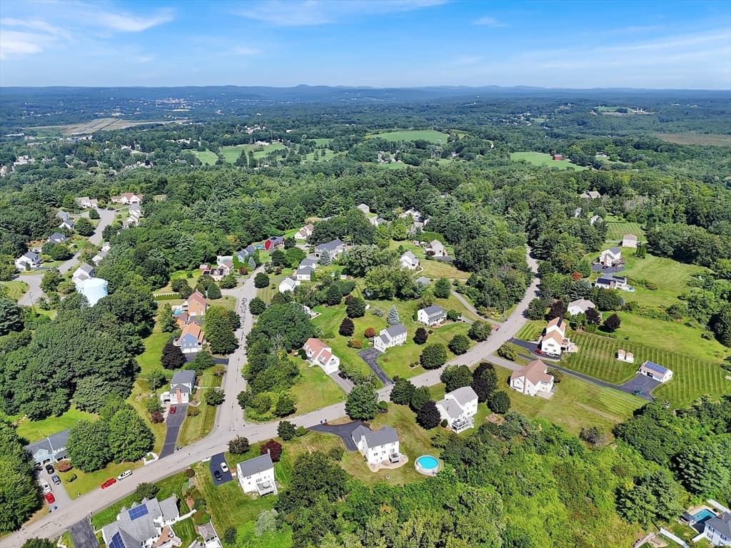 Single Family Residence at 141 Farm Hill Rd, Leominster MA 01453, Leominster, photo 33 of 34