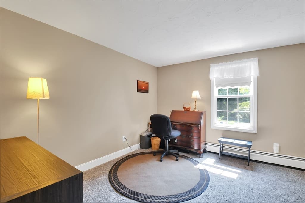 Single Family Residence at 141 Farm Hill Rd, Leominster MA 01453, Leominster, photo 11 of 34