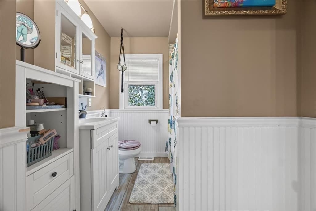 Single Family Residence at 6 Pontiac St, New Bedford MA 02745, New Bedford, photo 17 of 30