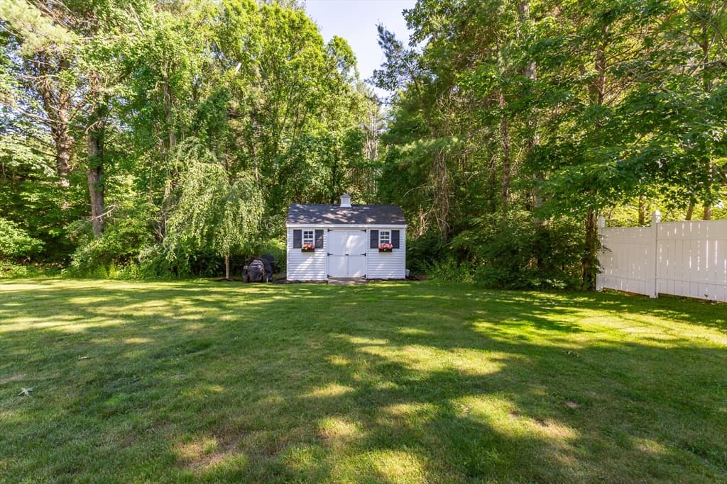 Single Family Residence at 80 Slater St, Attleboro MA 02703, Attleboro, photo 24 of 26