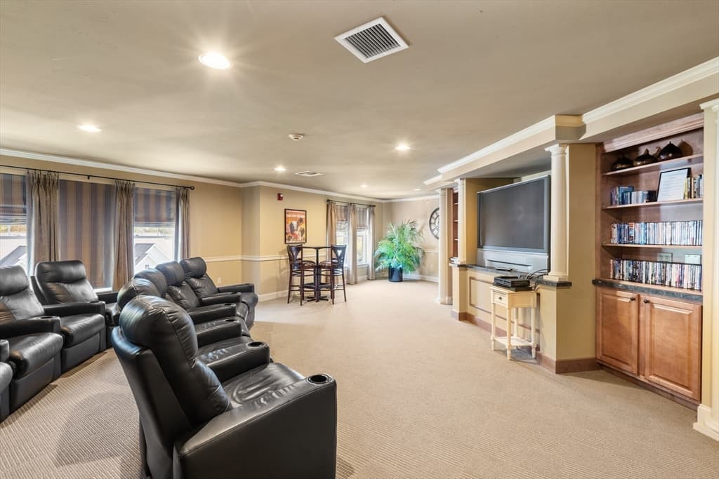 Condominium at 7 Crescent Way # 319, Sturbridge MA 01518, Sturbridge, photo 23 of 27