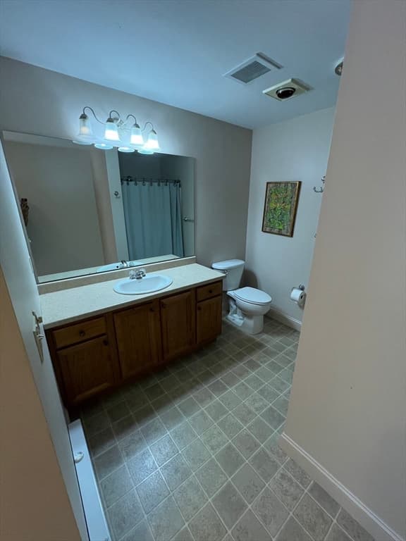 Condominium at 7 Crescent Way # 319, Sturbridge MA 01518, Sturbridge, photo 16 of 27