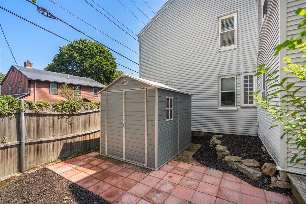 Condominium at 26 Wallis Street # 1, Beverly MA 01915, Beverly, photo 20 of 40