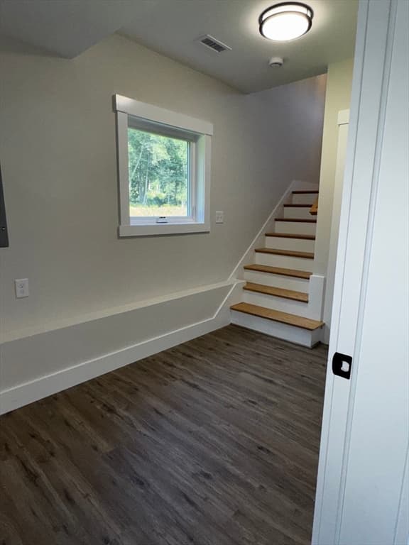 Condominium at 191 Oxford Ave # 2, Dudley MA 01571, Dudley, photo 6 of 32
