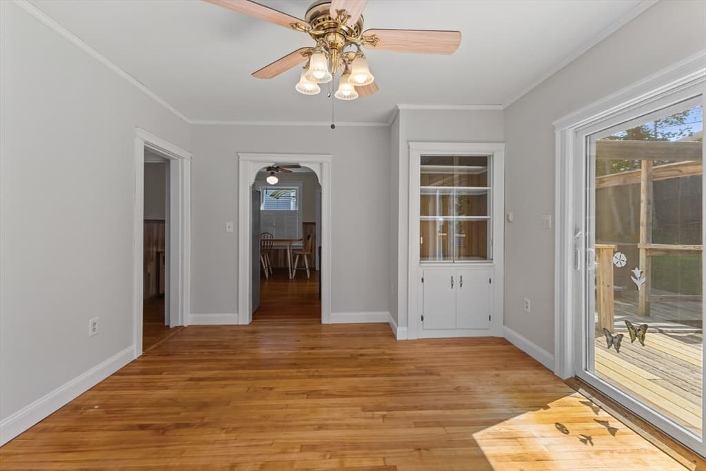 Single Family Residence at 33 Clearview Ave, Worcester MA 01605, Worcester, photo 18 of 41