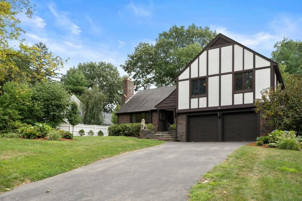 Single Family Residence at 148 Sandra Lane, North Andover MA 01845, North Andover, photo 3 of 38