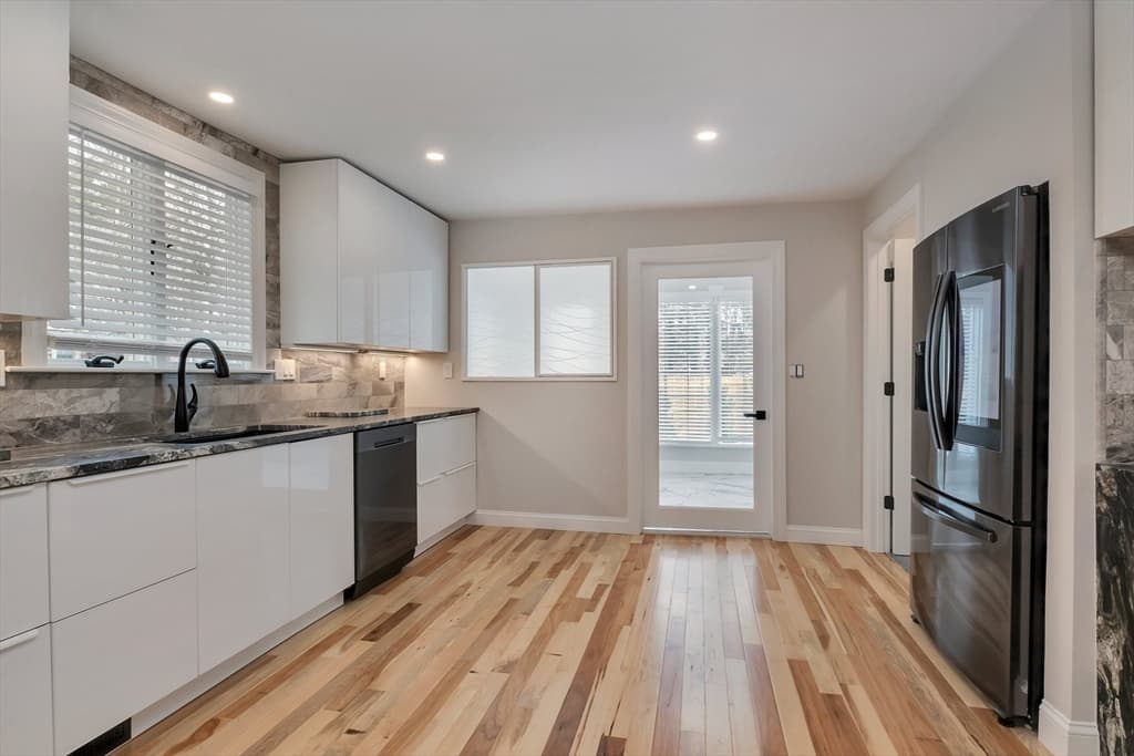 Single Family Residence at 2 Ernst Way, Harwich MA 02646, Harwich, photo 10 of 42