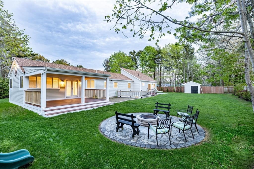 Single Family Residence at 2 Ernst Way, Harwich MA 02646, Harwich, photo 4 of 42