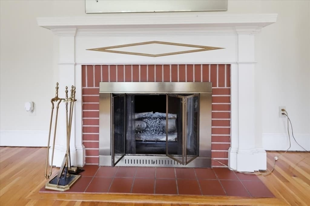Single Family Residence at 18 Picard Court, Swansea MA 02777, Swansea, photo 6 of 41