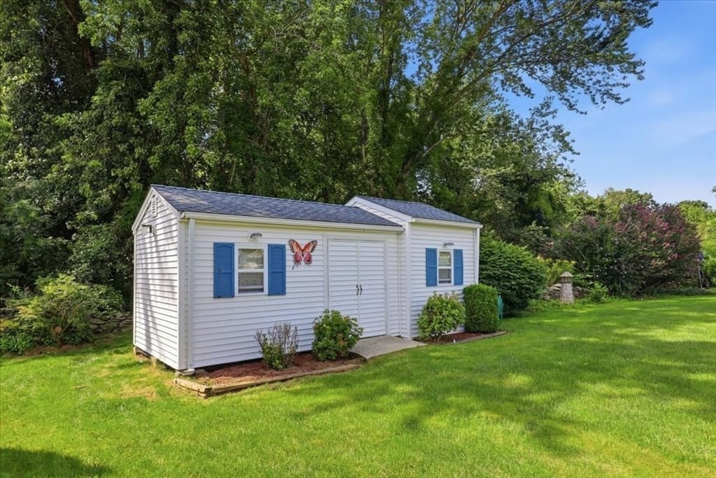 Single Family Residence at 18 Picard Court, Swansea MA 02777, Swansea, photo 38 of 41