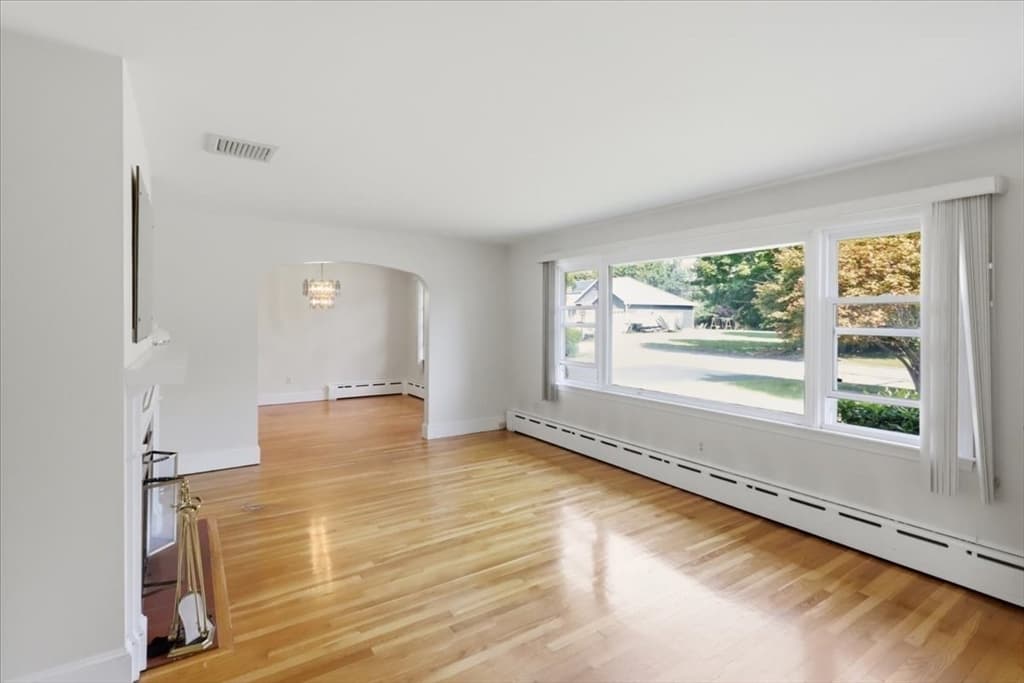 Single Family Residence at 18 Picard Court, Swansea MA 02777, Swansea, photo 4 of 41