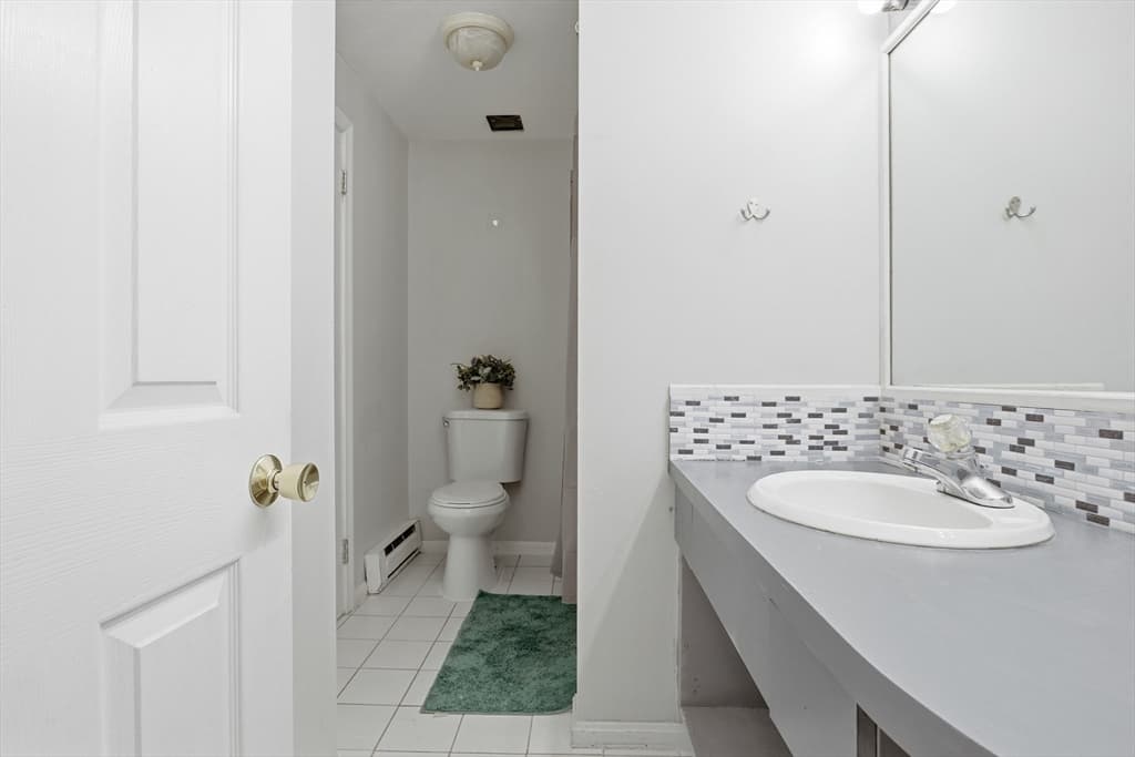 Condominium at 141 Thissell Ave # 4, Dracut MA 01826, Dracut, photo 18 of 29