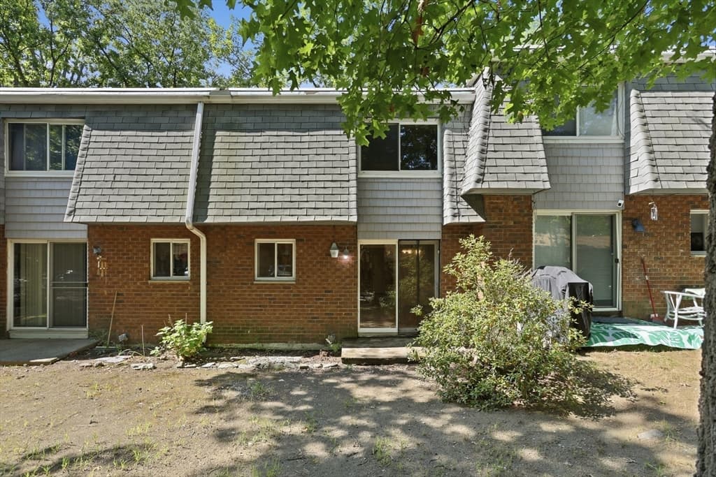 Condominium at 141 Thissell Ave # 4, Dracut MA 01826, Dracut, photo 25 of 29