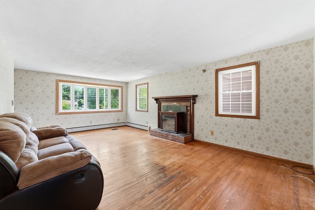 Single Family Residence at 60 S West St, Agawam MA 01001, Agawam, photo 12 of 28