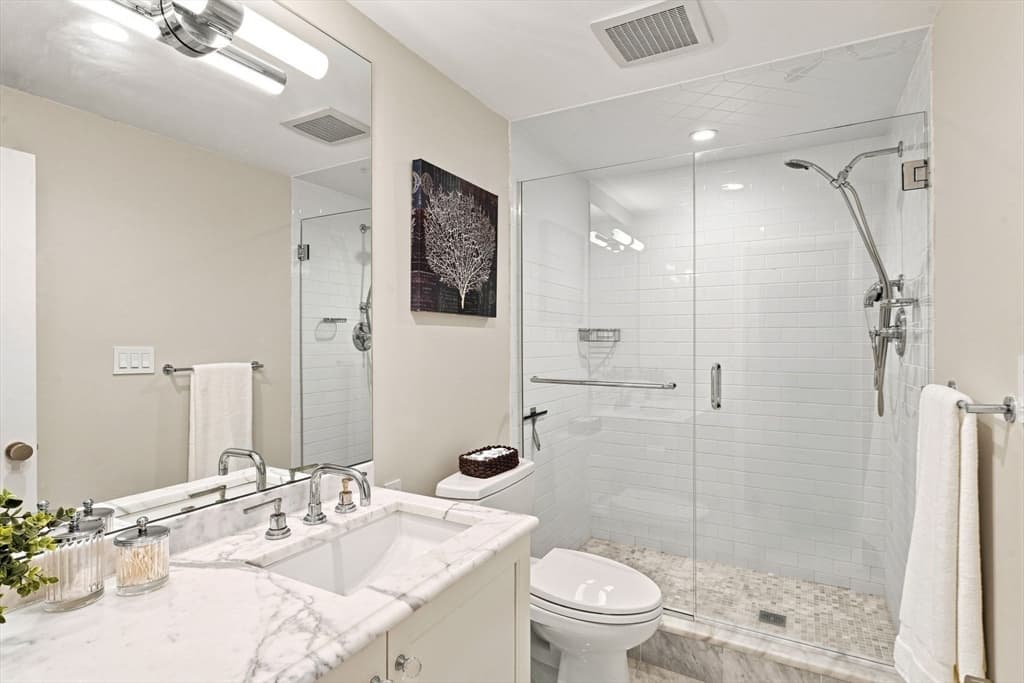 Single Family Residence at 5 Leslie Cove, Marblehead MA 01945, Marblehead, photo 21 of 32