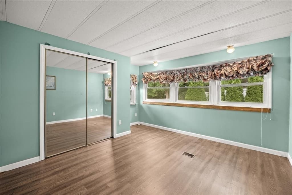 Mobile Home at 14 Judith Cir, Wareham MA 02576, Wareham, photo 11 of 16