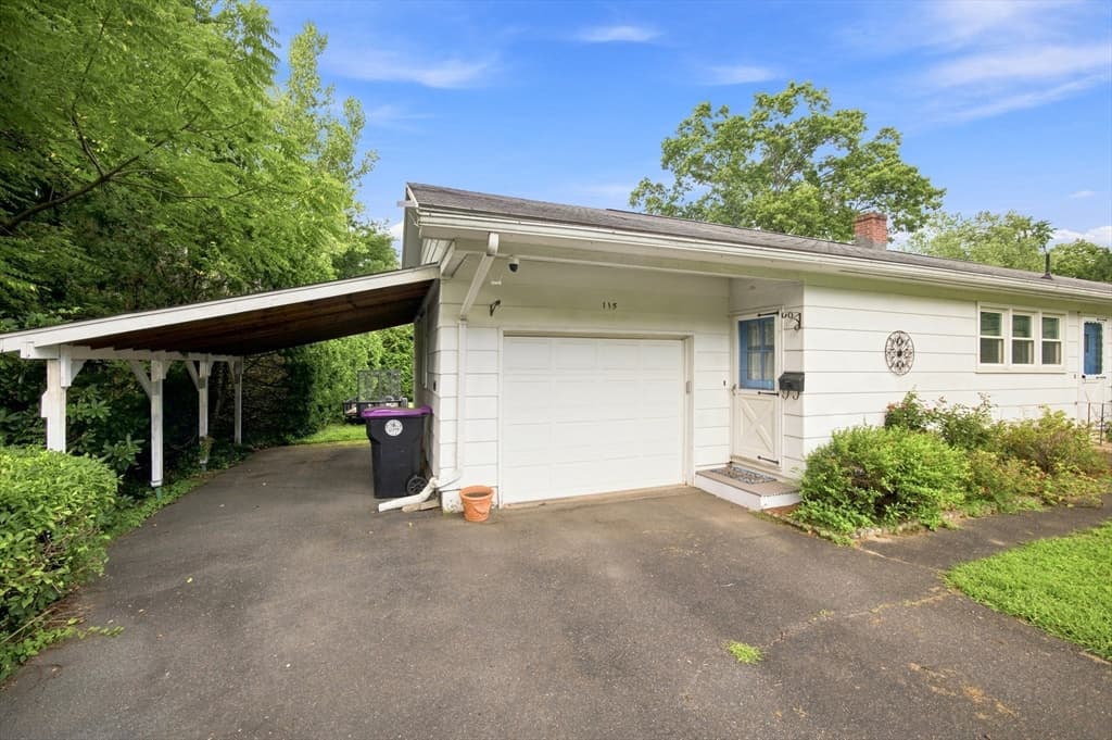Single Family Residence at 115 Bemis Rd, Holyoke MA 01040, Holyoke, photo 5 of 30