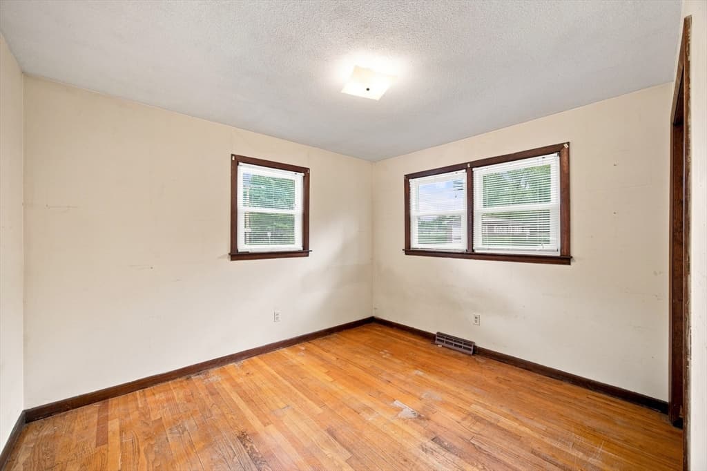 Single Family Residence at 115 Bemis Rd, Holyoke MA 01040, Holyoke, photo 21 of 30