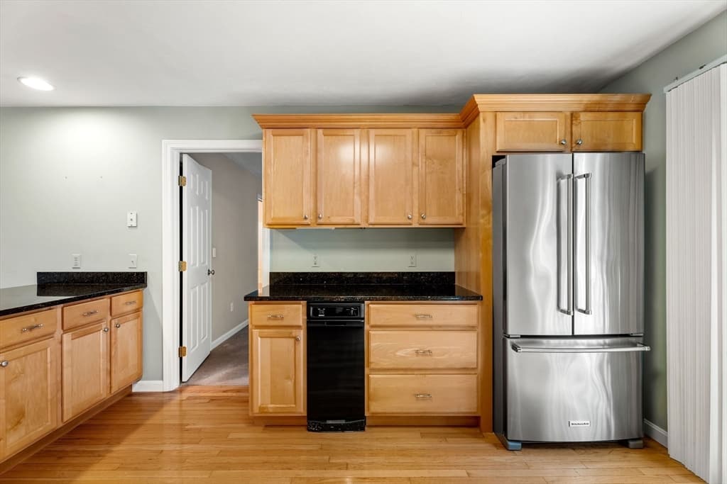 Condominium at 7 Hartswood Drive # 41, Haverhill MA 01830, Haverhill, photo 8 of 18