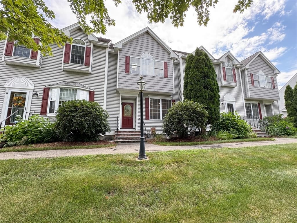 38 Tarbell St # 7B, Pepperell MA 01463