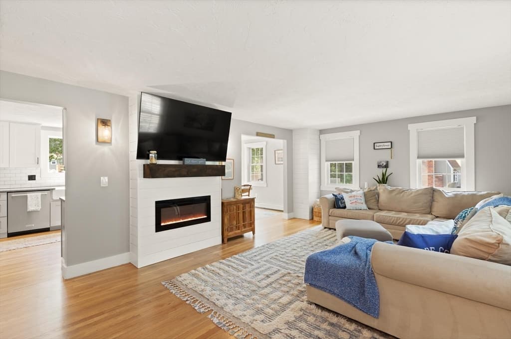 Single Family Residence at 11 Tall Pines, Plymouth MA 02360, Plymouth, photo 10 of 31