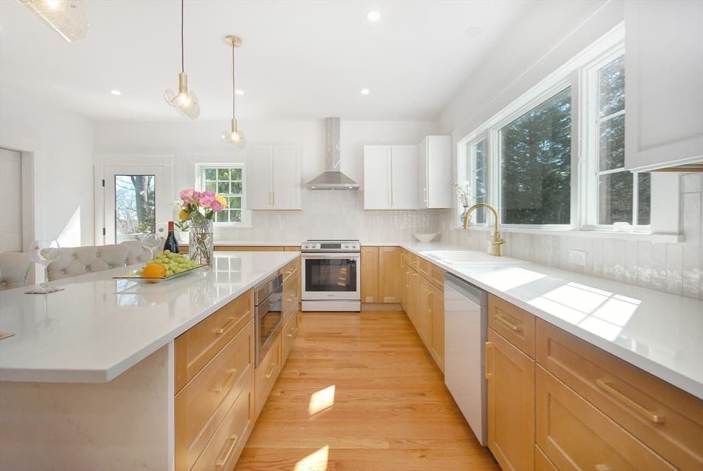 Single Family Residence at 32 Hickory Cliff Rd, Newton MA 02464, Newton, photo 16 of 42