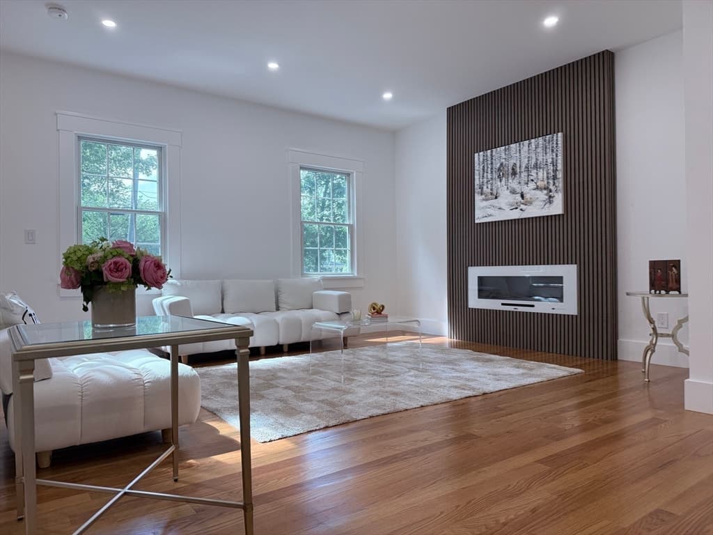 Single Family Residence at 32 Hickory Cliff Rd, Newton MA 02464, Newton, photo 10 of 42