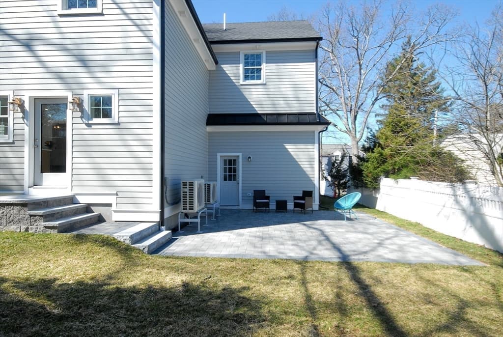 Single Family Residence at 32 Hickory Cliff Rd, Newton MA 02464, Newton, photo 39 of 42