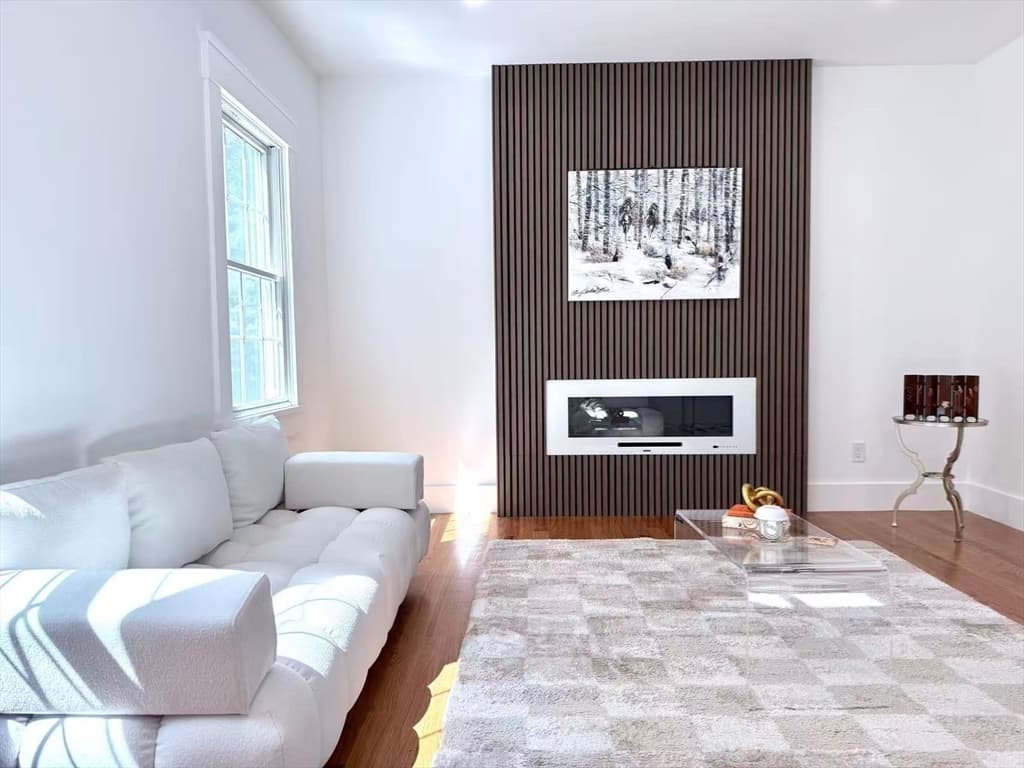 Single Family Residence at 32 Hickory Cliff Rd, Newton MA 02464, Newton, photo 8 of 42