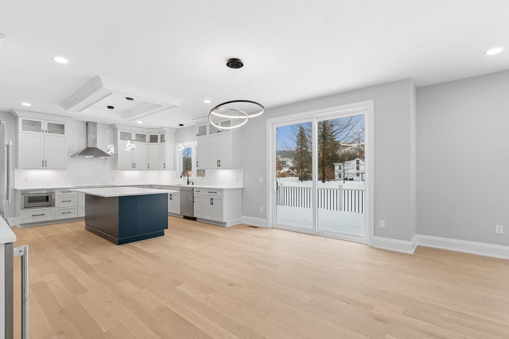 Single Family Residence at Lot 3 - 14 Earle Stewart Ln, Wrentham MA 02093, Wrentham, photo 11 of 37