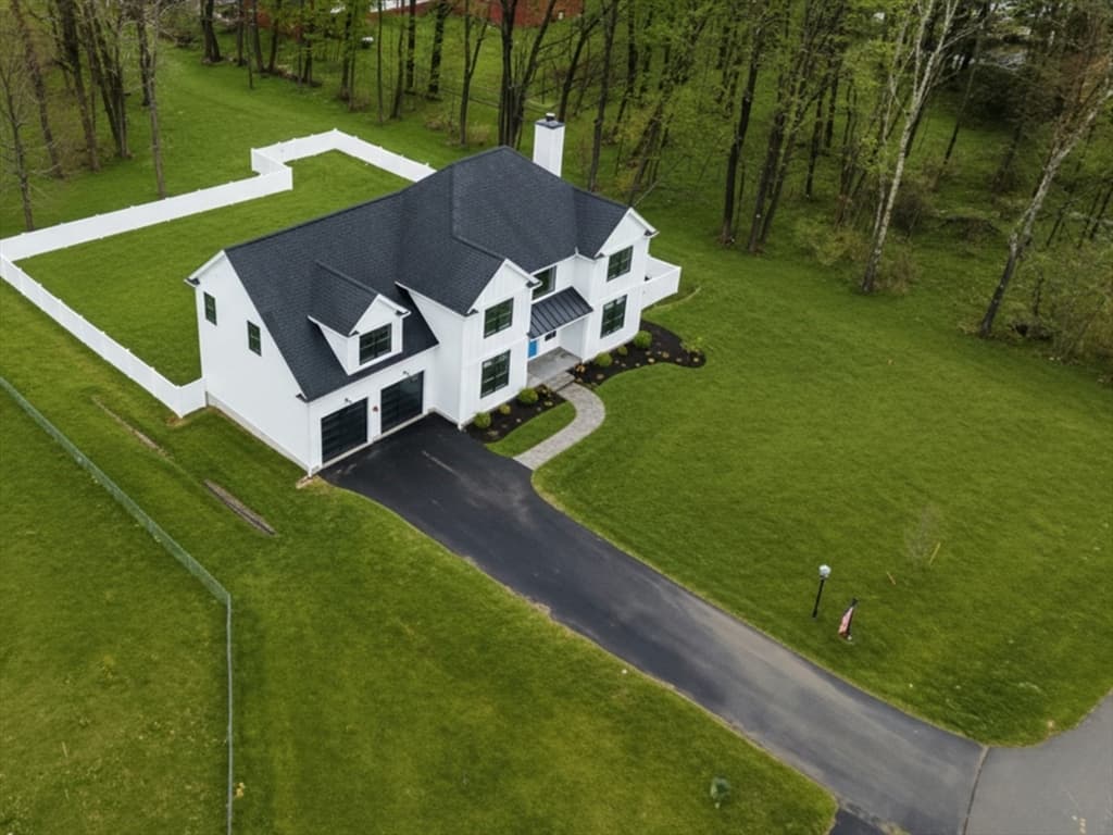 Single Family Residence at Lot 3 - 14 Earle Stewart Ln, Wrentham MA 02093, Wrentham, photo 35 of 37