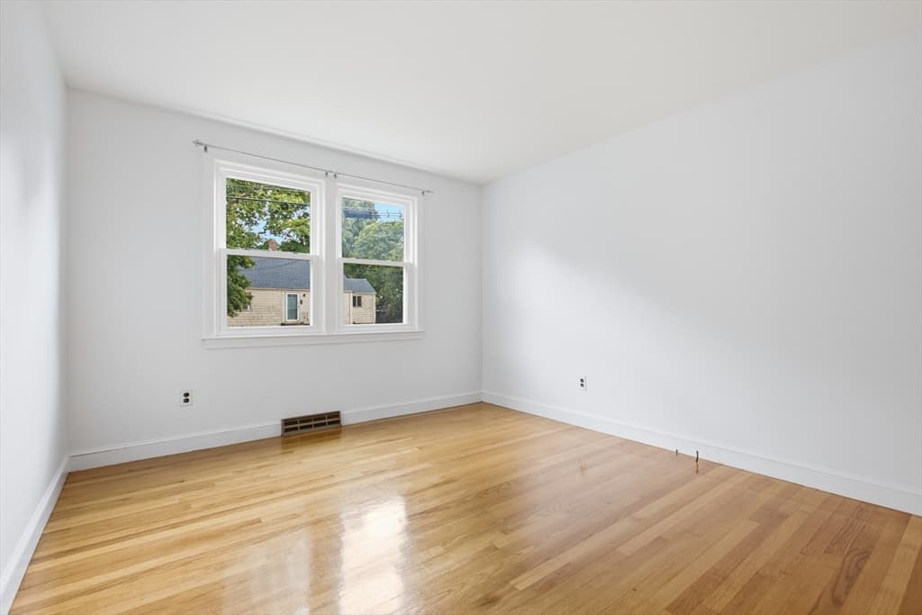 Single Family Residence at 203 Hobart St, Braintree MA 02184, Braintree, photo 17 of 40
