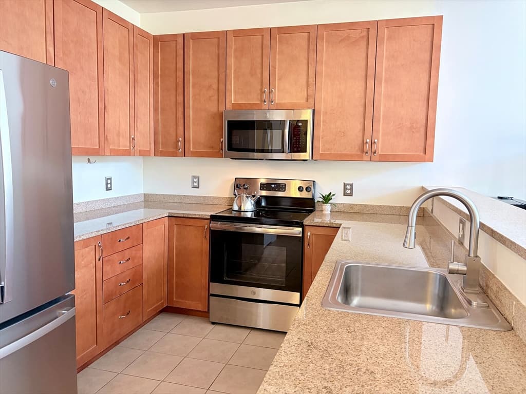 Condominium at 4 Harvest Dr # 323, North Andover MA 01845, North Andover, photo 6 of 23