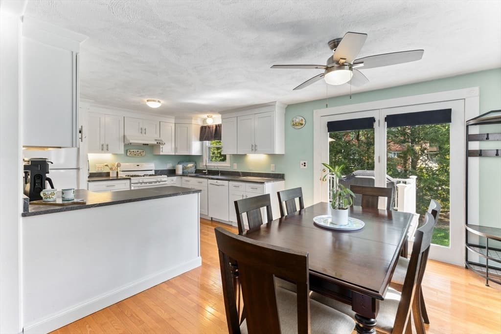 Single Family Residence at 8 Green St, Billerica MA 01821, Billerica, photo 9 of 28