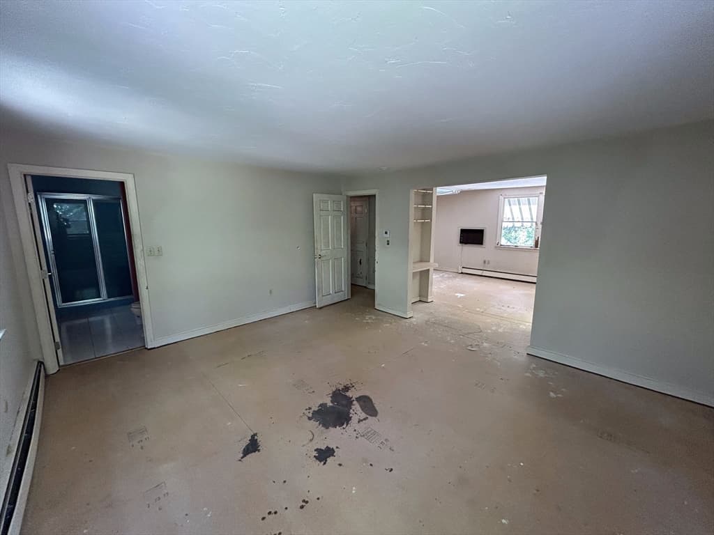 Single Family Residence at 55 Fairway Ln, Foxboro MA 02035, Foxboro, photo 9 of 27