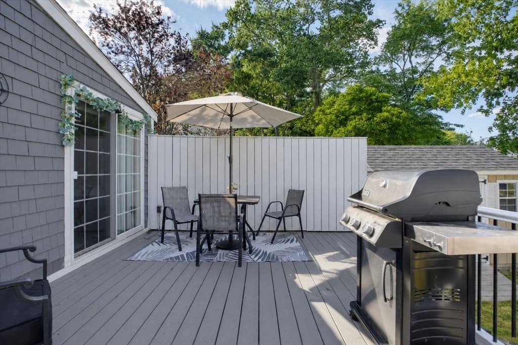 Single Family Residence at 46 W Shore Rd, Holbrook MA 02343, Holbrook, photo 20 of 23