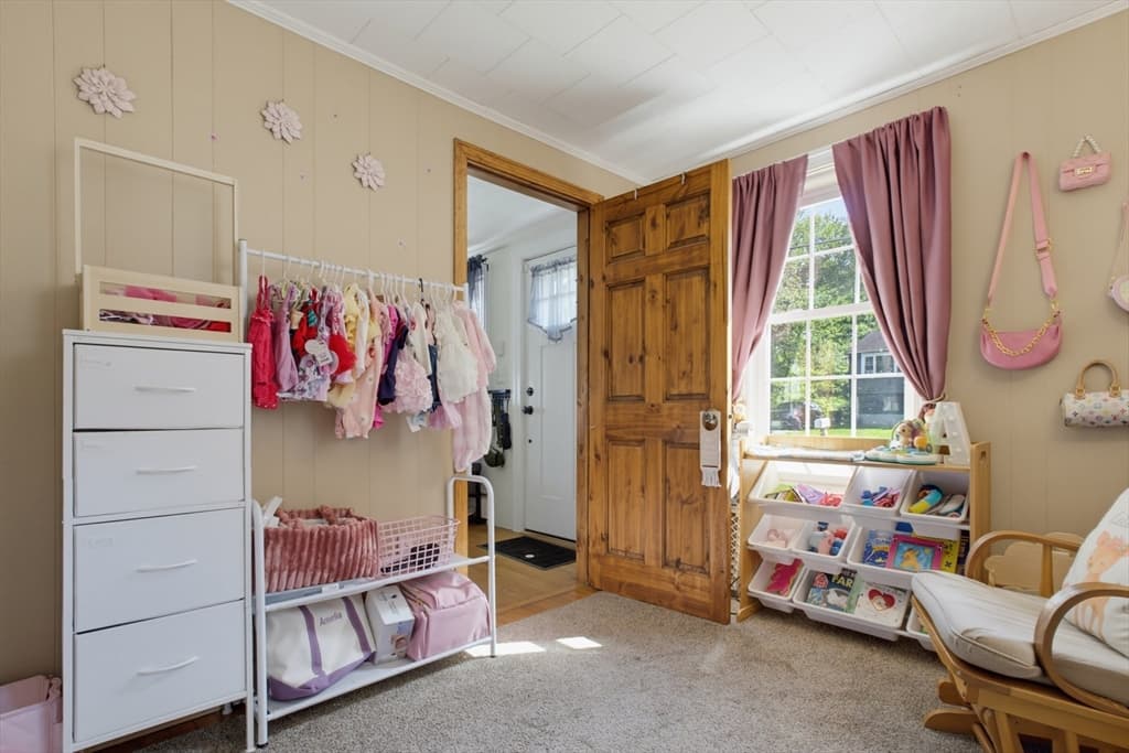Single Family Residence at 46 W Shore Rd, Holbrook MA 02343, Holbrook, photo 15 of 23