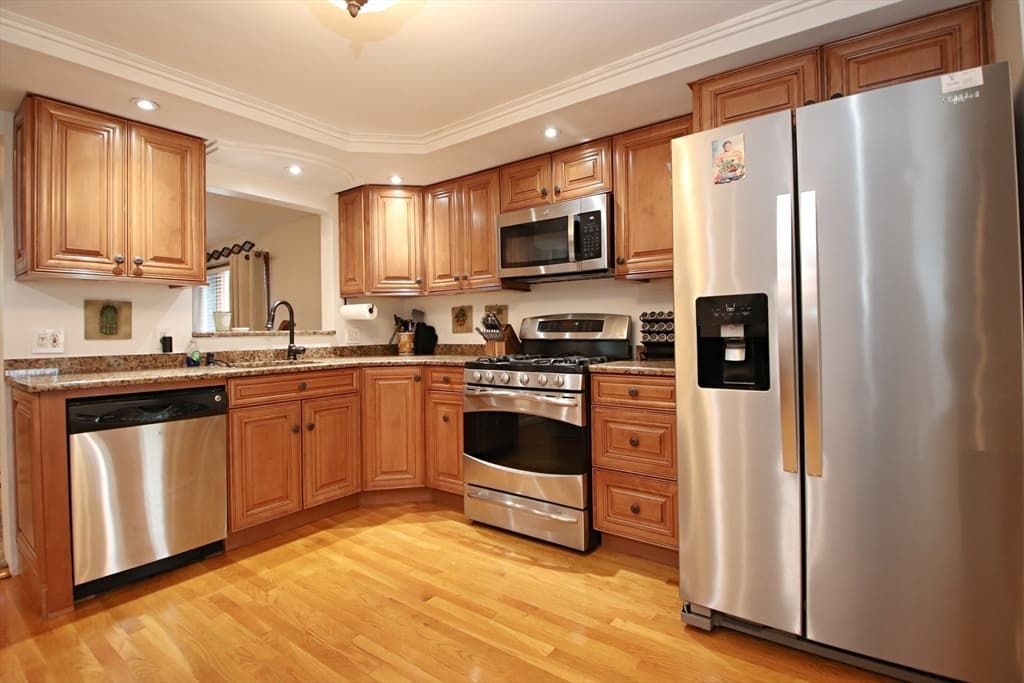 Single Family Residence at 1 Biscayne Ave., Saugus MA 01906, Saugus, photo 4 of 42